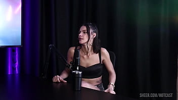 Preview 3 of Temel Video - MELHORES MOMENTOS DA DEBORA ANDRADE COM VITORIA BEATRIZ NO HOT CAST - PARTE 2 (WATCH ON: SHEER/RED)