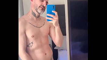 Preview 4 of Bokep Doktor Gaya - Instagram v/s X #Rt para m&aacute_s contenido #gay