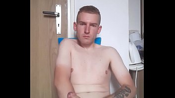 Preview 2 of Gim Tainer - He full naked in the room