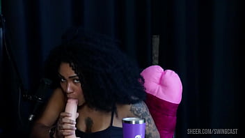 Preview 1 of My Mom Slipping I Can Do - COMPILADO DA SARA VENTUR NO SWING CAST COM TIFANY ROCHA E BABY FIRE (WATCH ON: SHEER/RED)