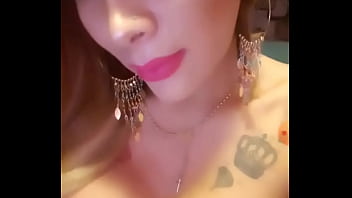 Preview 2 of One Boot - Kyarita Flores mostrando las enormes y jugozas tetas.