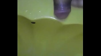 Preview 1 of First Bleeding Fuckimg - V&iacute_deo de verificaci&oacute_n