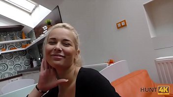Preview 2 of Xgsb - hunt4k le vagin rase d une jolie blonde devrait etre tres fort