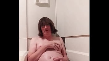 Preview 3 of Melayu Tudong Seks - Transgender Lady PorcelainPenny pissing on herself 13