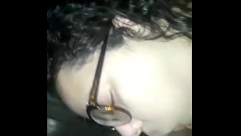 Preview 1 of Titanic Orgie4 - GORDINHA DE &Oacute_CULOS MAMANDO O AMIGO VIRGEM