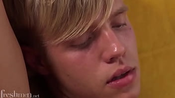 Preview 4 of Ine Mail Xxx - Sexy blond guy jerking off
