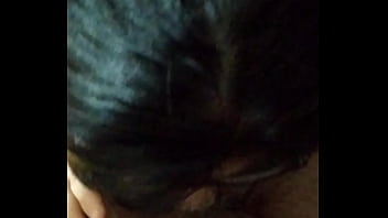 Preview 1 of Family Force Sex Videis - Le chupa la verga en el garaje