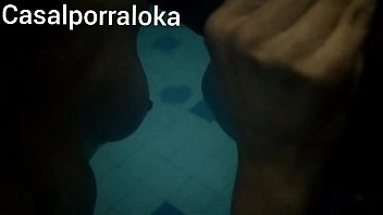 Preview 3 of Asian Porn Maria Ozawa - Gozei dentro dela na picina