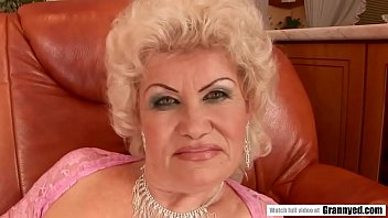 Preview 1 of Xxx Sexihd Video Davnlod - Ultimate Granny Pornstar Effie Loves Big Dick