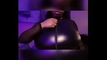 Preview 4 of Sunny Leon New Www Xxx - Bite titty