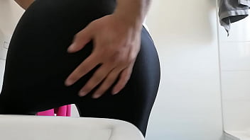 Preview 3 of Mom Froced To Mom - Mis calzas negras riqu&iacute_simo