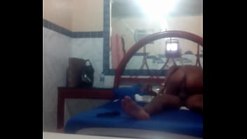 Preview 4 of Sure My Leone - V&iacute_deo Amador Caseiro Morena Tentando Da O Cuzinho Primeira Vez