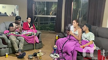 Preview 1 of Subattra Bala Kulim - O an&atilde_o adormeceu e sua namorada acabou caindo na putaria e deu a bucetinha para o pau preto grande. (AMOR E SEXO - Karen Oliver - Pistolinha Ator - Casal Porra Loka)