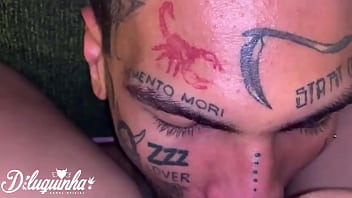 Preview 2 of Sissy Guy Fucked By Bear - Primeira vez recebendo o fetiche Golden Shower / Chuva Dourada deliciosa