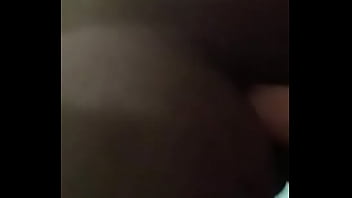 Preview 1 of Malyalam House Whife - Novinho Dotado enfiando dildo no cuzinho