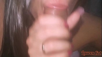 Preview 3 of Megan Smalls - Morena mamando e levando porra toda dentro da boca,  ela adora engolir porra