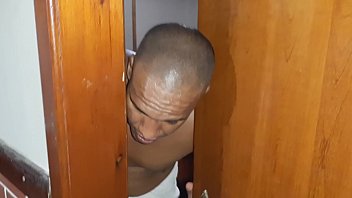 Preview 2 of Xnxx Best Hd Videos - Cunhado Pauzudo me pegou sozinha em casa. Alexswingrj  .veja completo no xv red
