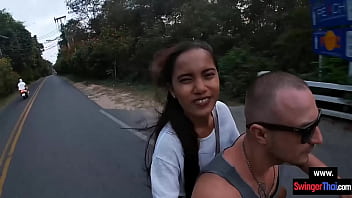 Preview 1 of Surprise Wife Swing - Amateur Thai teen girlfriend gives him a blowjob after her workout