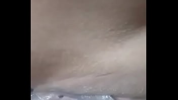 Preview 2 of O Xxxmwww - Siririca ou fingering