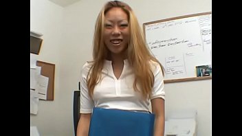Preview 1 of Mosisonxxx - Asian babe has some great blowjob skills