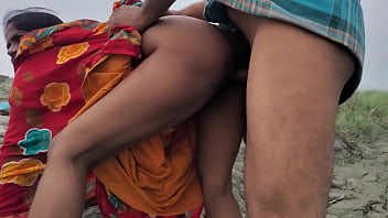 Preview 2 of Xxx Videos 2028 - Bangladeshi Bowdi With Her Boyfriend in an Open Place