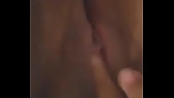 Preview 1 of I Want You To Fuck My Assistant - Mi novia se masturba
