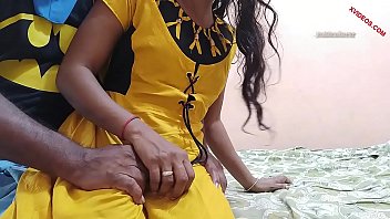Preview 1 of Bigcom Xxx Video - बीवी को दोनों तरफ से चुदवाया