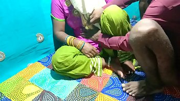 Preview 1 of Seachslit Rub - पतिदेव ने रंडी बनाया और अपने दोस्त से  चुदवाने को बोला