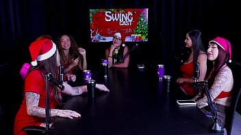Preview 4 of Javhonet - A prefer&ecirc_ncia do tamanho de pau,  gostam dos que tem veias pulsando,  as diferentes bucetas - Especial Swing Cast de Natal (WATCH ON: SHEER/RED)