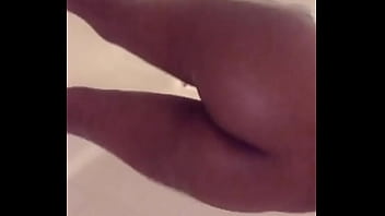 Preview 2 of Thamana Xxx Photo - Slim Chocolate shaking dat ass for me