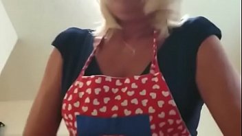 Preview 4 of Cuckod Piper Perri - La fantas&iacute_a sexual de cualquier muchacho de mi edad darse a la de su amigo