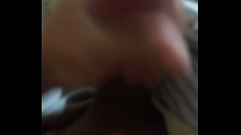 Preview 1 of Mompov Asian Gilf - Punheta gostosa jorrando leitinho