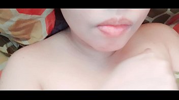 Preview 1 of Porn Miamaxxx - que rica que soy..... me quiero comer yo mismo..... ufff que calor quiero verga