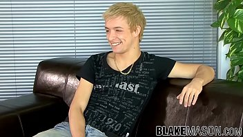 Preview 1 of Pemerkosa Smp - Sensual blonde UK twink stretching dick while interviewed