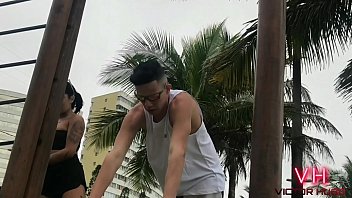 Preview 2 of Public Bus Touch Boobs - FODENDO NOVINHA SAPECA NA PRAIA