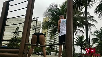 Preview 3 of Public Bus Touch Boobs - FODENDO NOVINHA SAPECA NA PRAIA