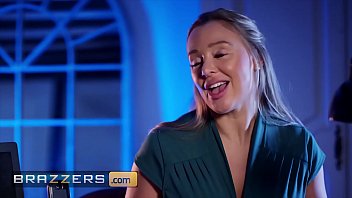 Preview 1 of Bangalore Xvibeos Com - Busty Milf (Cathy Heaven) Investigate (Dannys) Big Cock Use It To Fill Up Her Holes - Brazzers