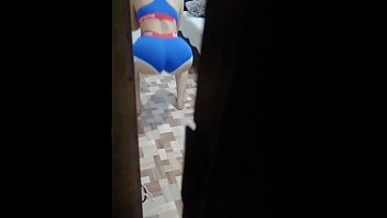Preview 1 of Smil Babi Inden - I come to my girlfriend&#039_s house and I spy on her big ass mom