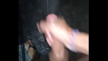 Preview 1 of Club 21 - Batendo e gozando no banho