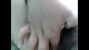 Preview 2 of Abellw Denger - Que rico se masturba mi Prima