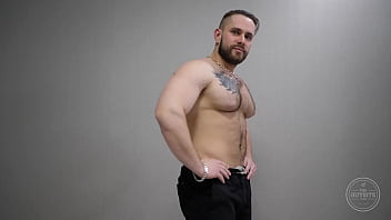 Preview 1 of Hot Drunk With Mom - bodybuilder with mushroom head cock
