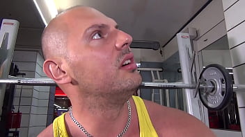 Preview 1 of Xoxoxo Ccgxxx - Bande annonce | Jeune boss asiat aux pieds d&#039_un Master Culto