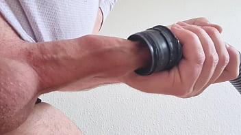 Preview 4 of Inna Sex Videos - Mal wieder der Staubsauger