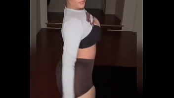 Preview 1 of School Teachers Sexy - Morena cavala de shortinho
