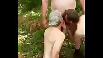 Preview 2 of Ass Shaking Movies - sort ses chiennes