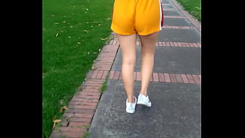 Preview 2 of Eva Mardes - Encontr&eacute_ algo en mi salida al parque