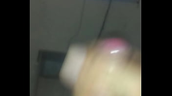 Preview 3 of Seaxyfull - Me masturb&oacute_ viendo mi idolo Adriana chechik