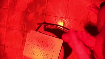 Preview 1 of Girl Fucks Bat - V&iacute_deo de verificaci&oacute_n