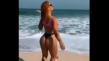 Preview 1 of Malay Gili - Algu&eacute_m sabe o nome dessa Ruiva Mega Gostosa?