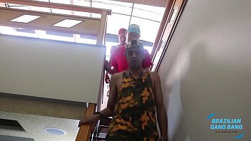 Preview 1 of Sex Boos Suck - Alessandra Marques  - Currada  por 3 desconhecido.  Rubens Badaro  ( Completo no Xvideos Red ) Myke Brazil  Wallif Santos